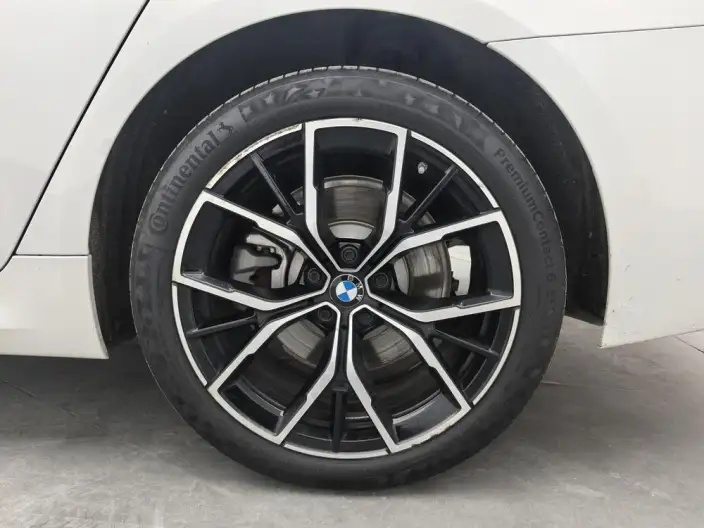 BMW 5 Series 2023 Model 530Li Exclusive Model M Sports Set – фото 9