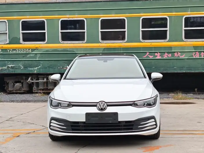Volkswagen Golf 2021 Model 280TSI DSG Pro – фото 2