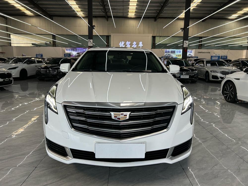 Cadillac XTS 2018 28T Elite – фото 2