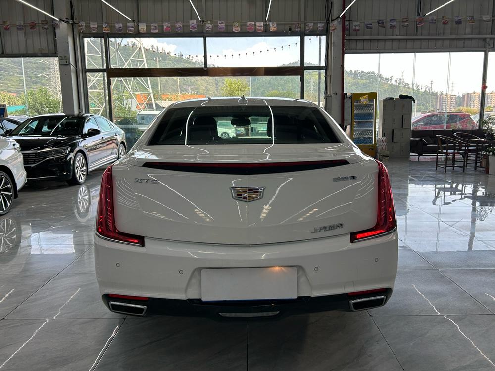 Cadillac XTS 2018 28T Elite – фото 6