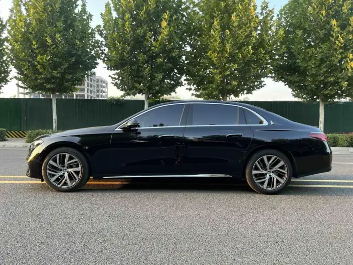 Mercedes-Benz E-Class 2025 Model E 300 L Fashion Model sedan – фото 4