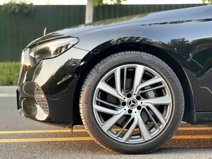Mercedes-Benz E-Class 2025 Model E 300 L Fashion Model sedan – фото 10