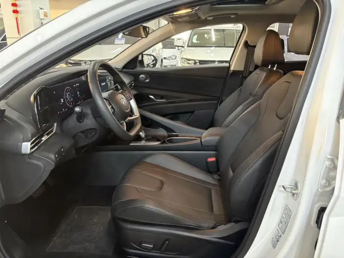 Hyundai Ioniq 2022 Model 1.5L CVT LUX Premium Edition – фото 10
