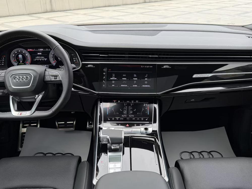 Audi Q8 2021 55 TFSI Premium Dynamic – фото 9
