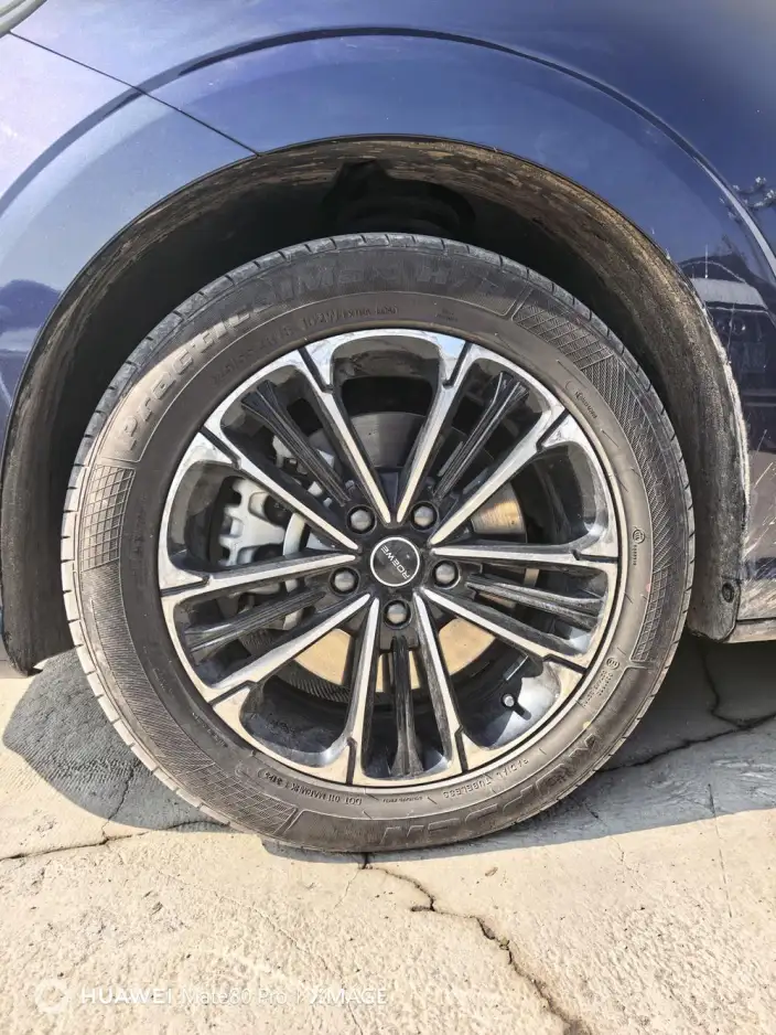 Roewe iMAX8 2022 Model 400TGI Supreme Edition – фото 9