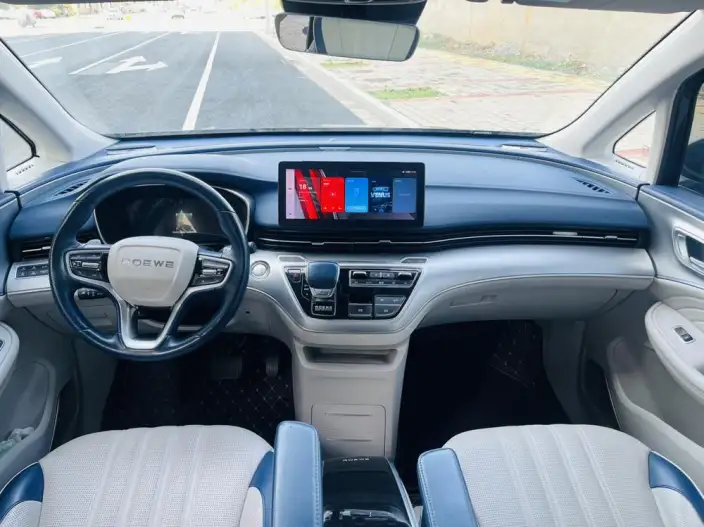 Roewe iMAX8 2022 Model 400TGI Supreme Edition – фото 6