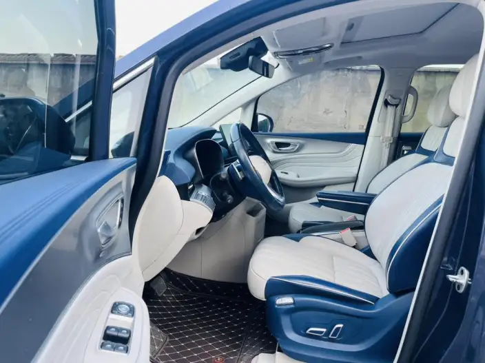 Roewe iMAX8 2022 Model 400TGI Supreme Edition – фото 7