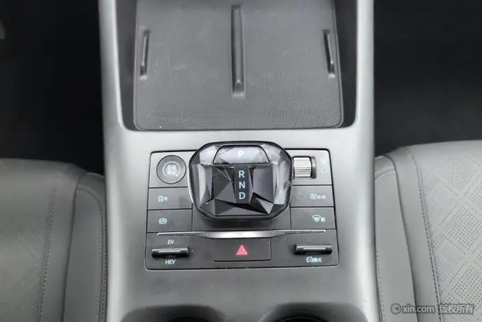 BYD Qin PLUS DM 2025 Model Smart Driving Edition DM-i 55KM Leading Model – фото 10