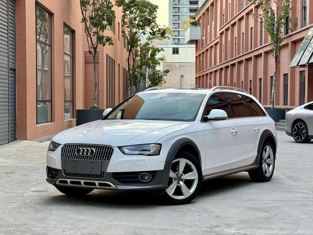 Audi A4 Imported 2014 модификация 40 TFSI allroad quattro plus Edition – фото 1