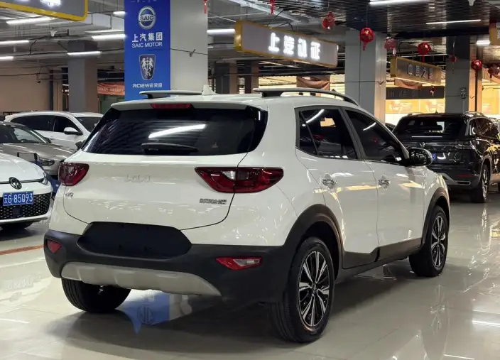 Kia Stonic 2021 Model Facelift 1.4L CVT Fun Xiang Edition – фото 6
