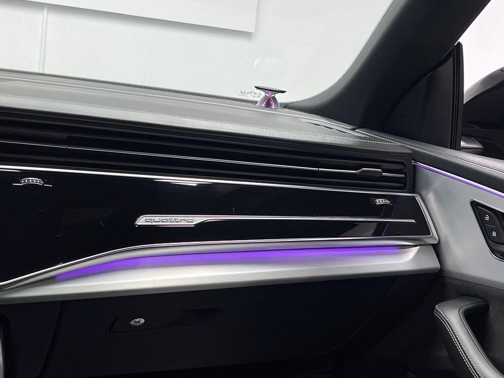 Audi Q8 2021 55 TFSI Premium Dynamic – фото 16