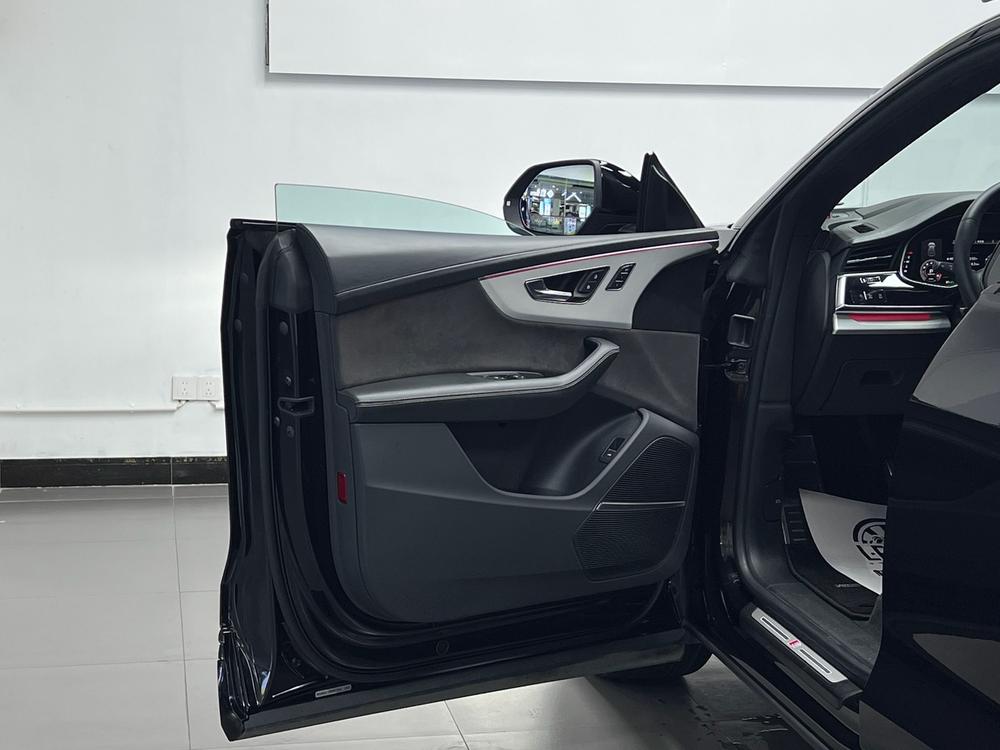 Audi Q8 2021 55 TFSI Premium Dynamic – фото 45