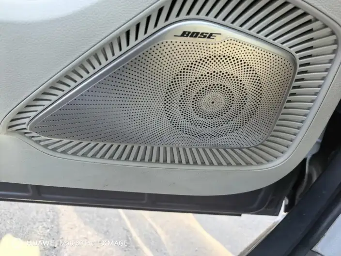 Roewe iMAX8 2022 Model 400TGI Zunrong Edition – фото 9