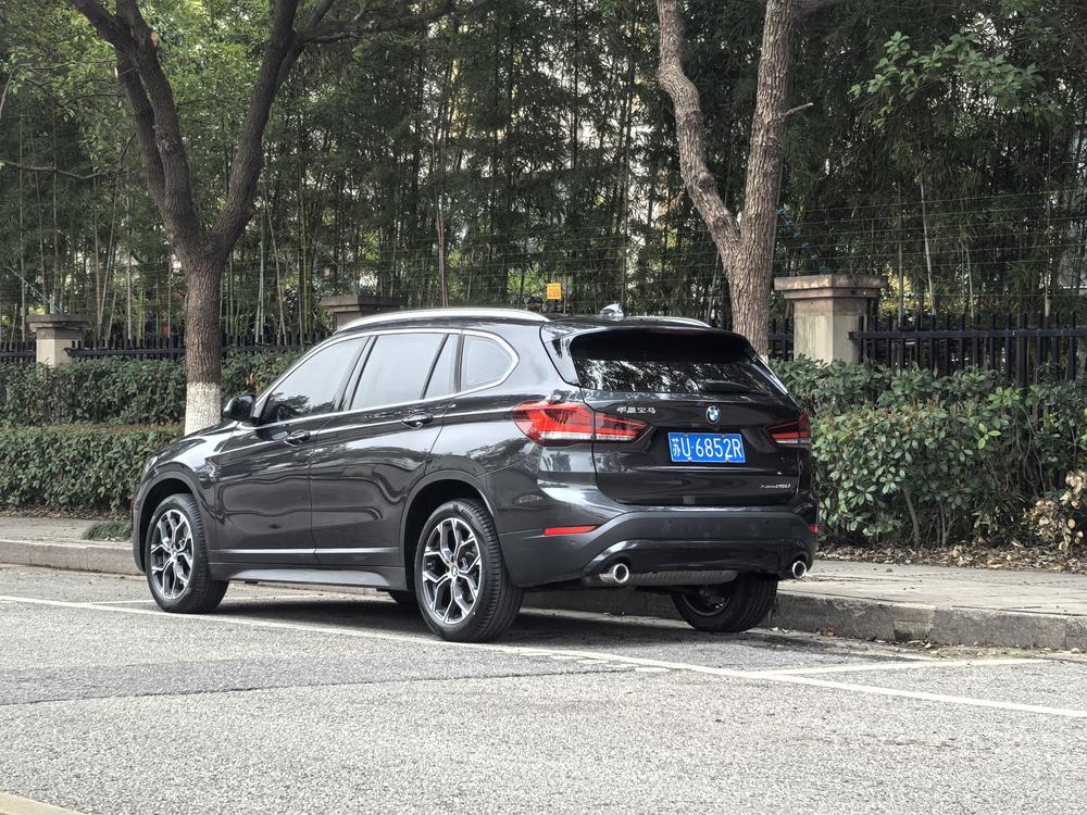 BMW X1 2022 sDrive25Li Leading – фото 4