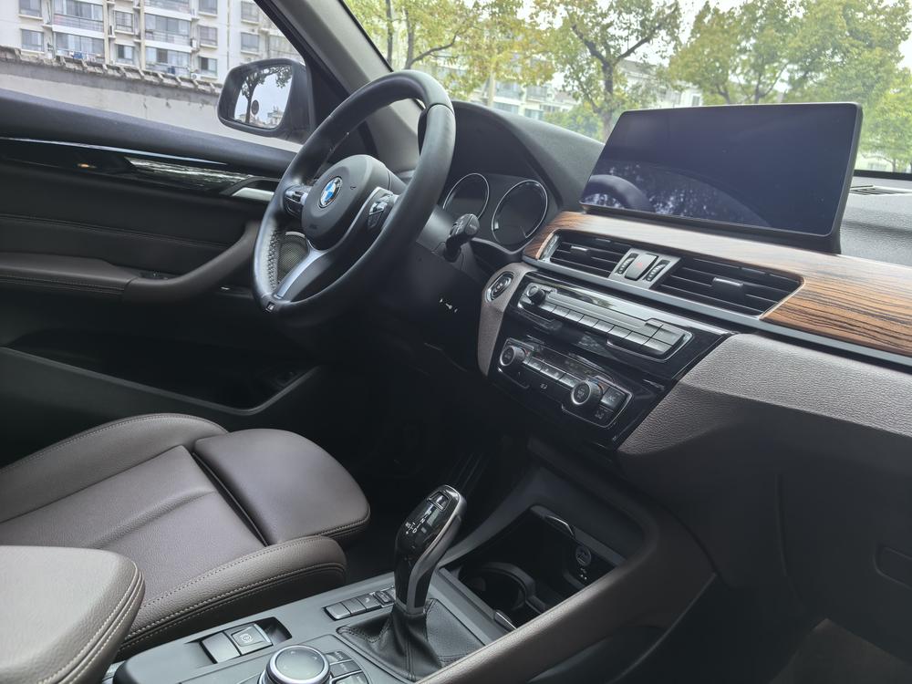 BMW X1 2022 sDrive25Li Leading – фото 9