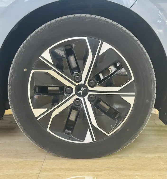 XPeng P5 2022 Model 550P – фото 7