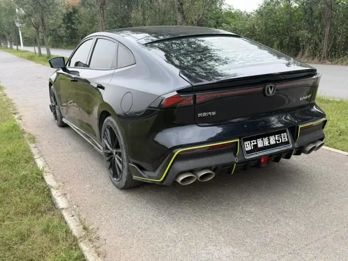 Changan UNI-V 2023 Model 1.5T Sports Edition – фото 4