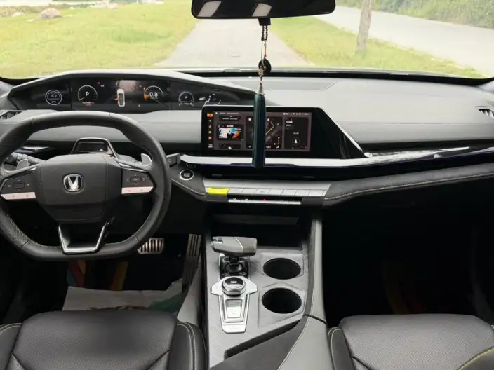 Changan UNI-V 2023 Model 1.5T Sports Edition – фото 7