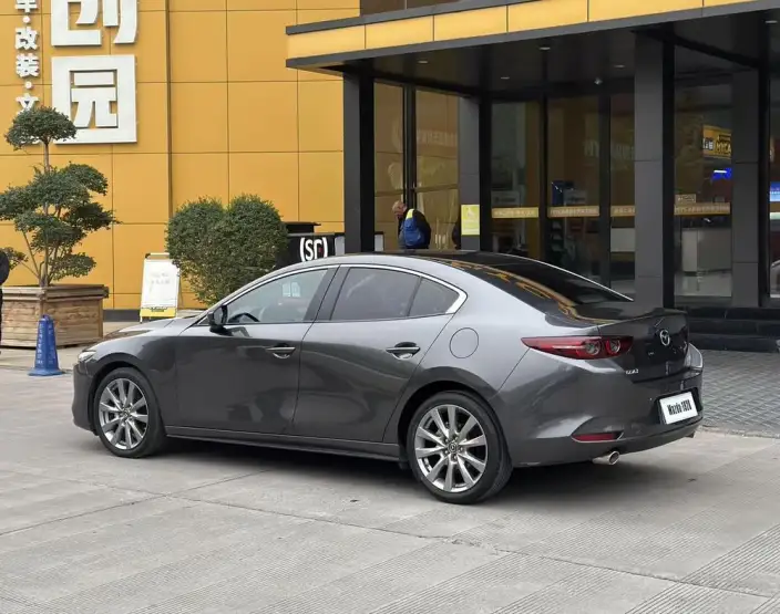 Mazda3 Axela 2021 Model 2.0L Automatic Zhi Shine Edition