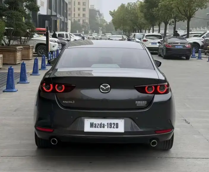 Mazda3 Axela 2021 Model 2.0L Automatic Zhi Shine Edition – фото 5