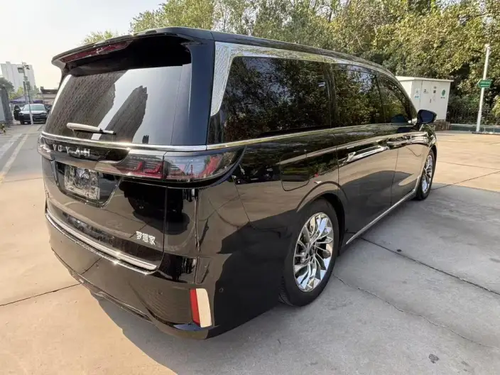 VOYAH Dreamer PHEV 2024 Model Ultra-long Endurance Ultimate Edition – фото 4