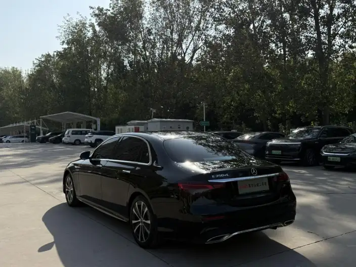 Mercedes-Benz E-Class PHEV 2023 Model E 350 e L Sports sedan