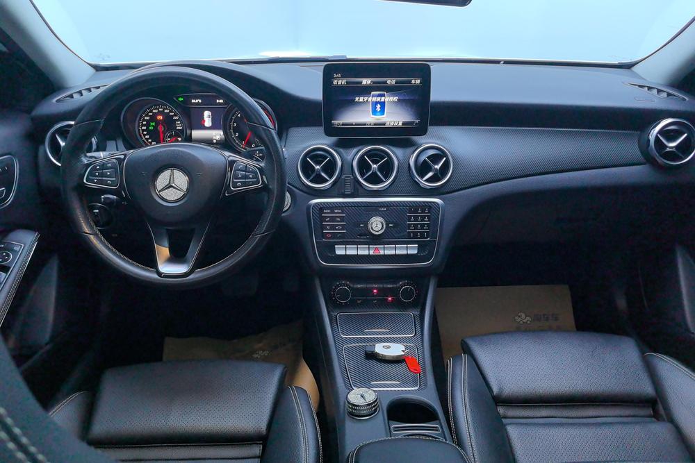 Mercedes-Benz GLA Модель 2018 года GLA 200 Dynamic – фото 13