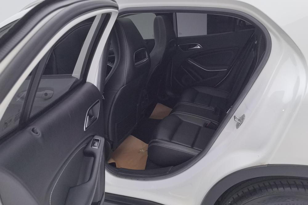 Mercedes-Benz GLA Модель 2018 года GLA 200 Dynamic – фото 16