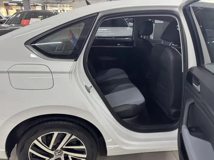 Volkswagen Lavida 2023 Model 1.5L Automatic Five million editions – фото 7