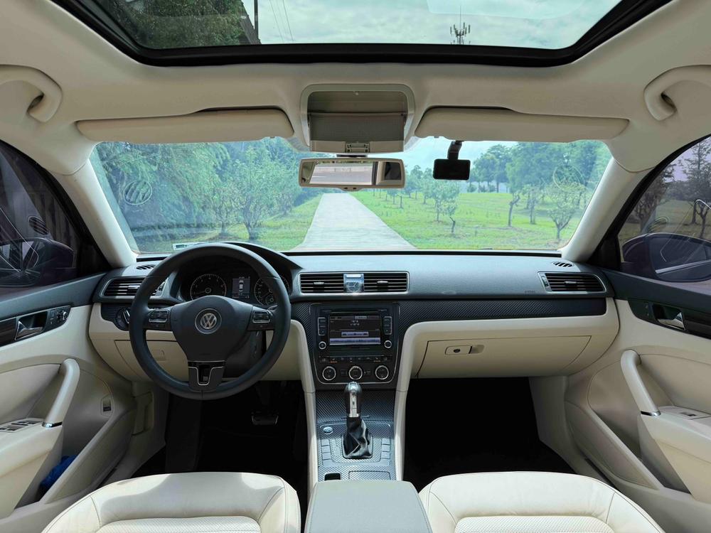 Volkswagen Passat 2014 1.8 TSI DSG Royal – фото 14
