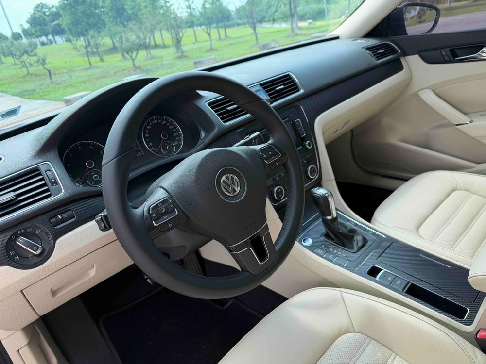 Volkswagen Passat 2014 1.8 TSI DSG Royal – фото 16