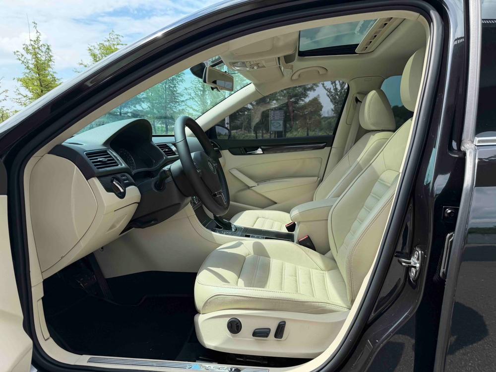 Volkswagen Passat 2014 1.8 TSI DSG Royal – фото 20