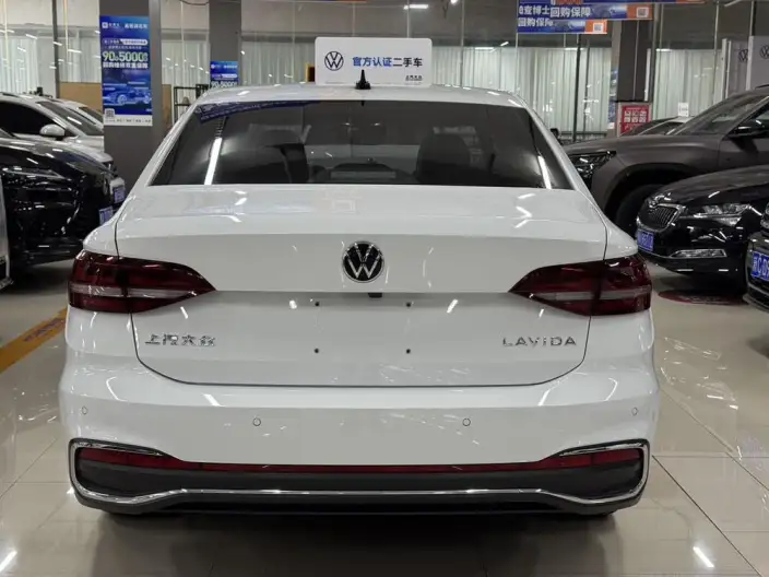 Volkswagen Lavida 2023 Model 1.5L Automatic Five million editions – фото 5