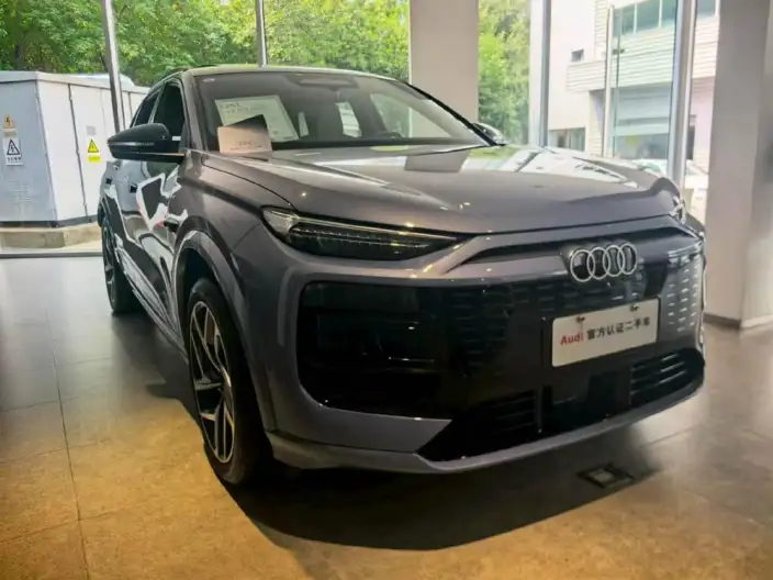AUDI Q6L e-tron 2026 Model First Edition Pilot Edition