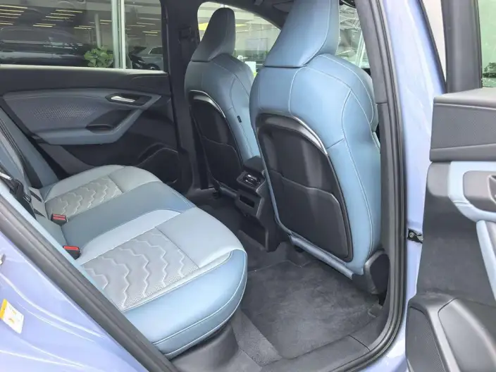 AUDI Q6L e-tron 2026 Model First Edition Pilot Edition – фото 6