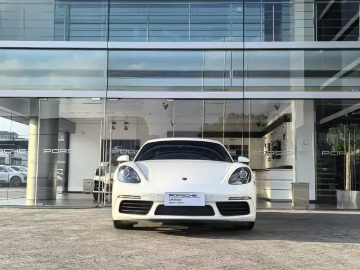 Porsche 718 2023 Model Cayman 2.0T