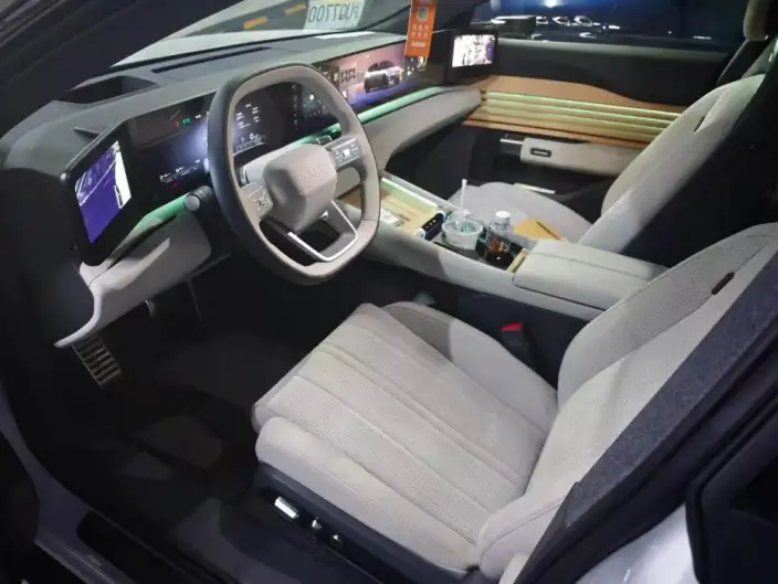 AUDI E5 Sportback 2026 Model Flagship quattro Model – фото 7