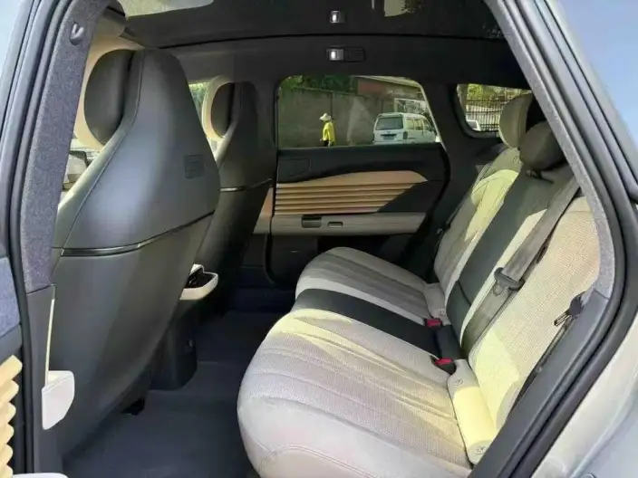 AUDI E5 Sportback 2026 Model Flagship quattro Model – фото 8