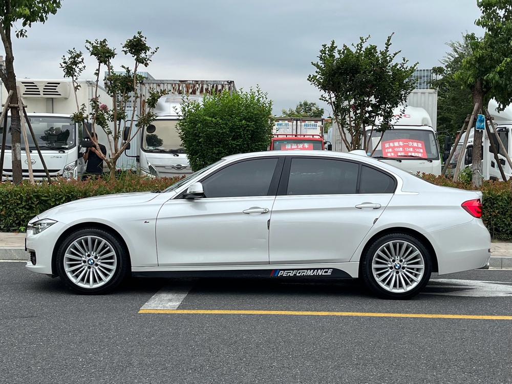 BMW 3 Series 2018 320Li Style – фото 3