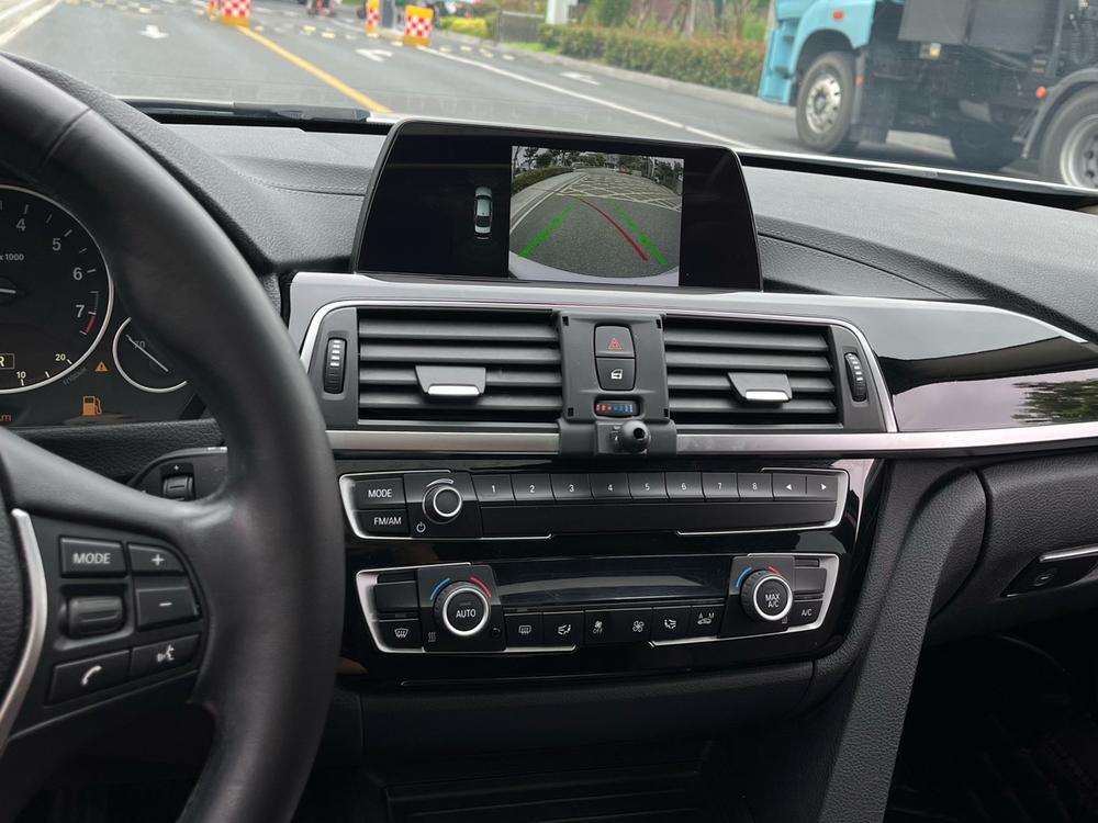 BMW 3 Series 2018 320Li Style – фото 10