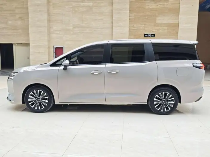 Xingguang 730 PHEV 2025 Model 125km Luxury Model