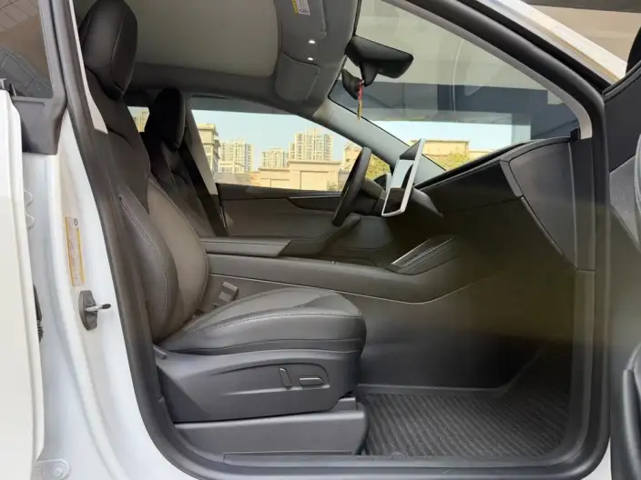 Model Y 2025 Model Rear-wheel drive version – фото 8