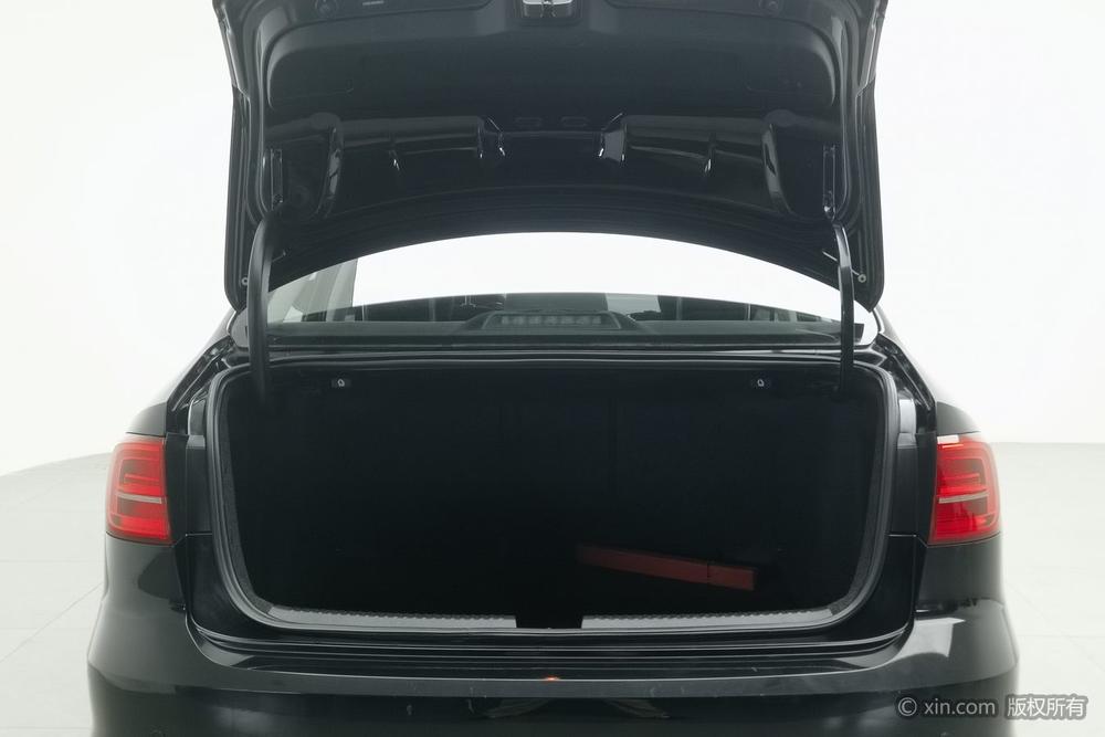 Volkswagen Sagitar 2015 модификация 1.6L автоматическое Fashion – фото 23