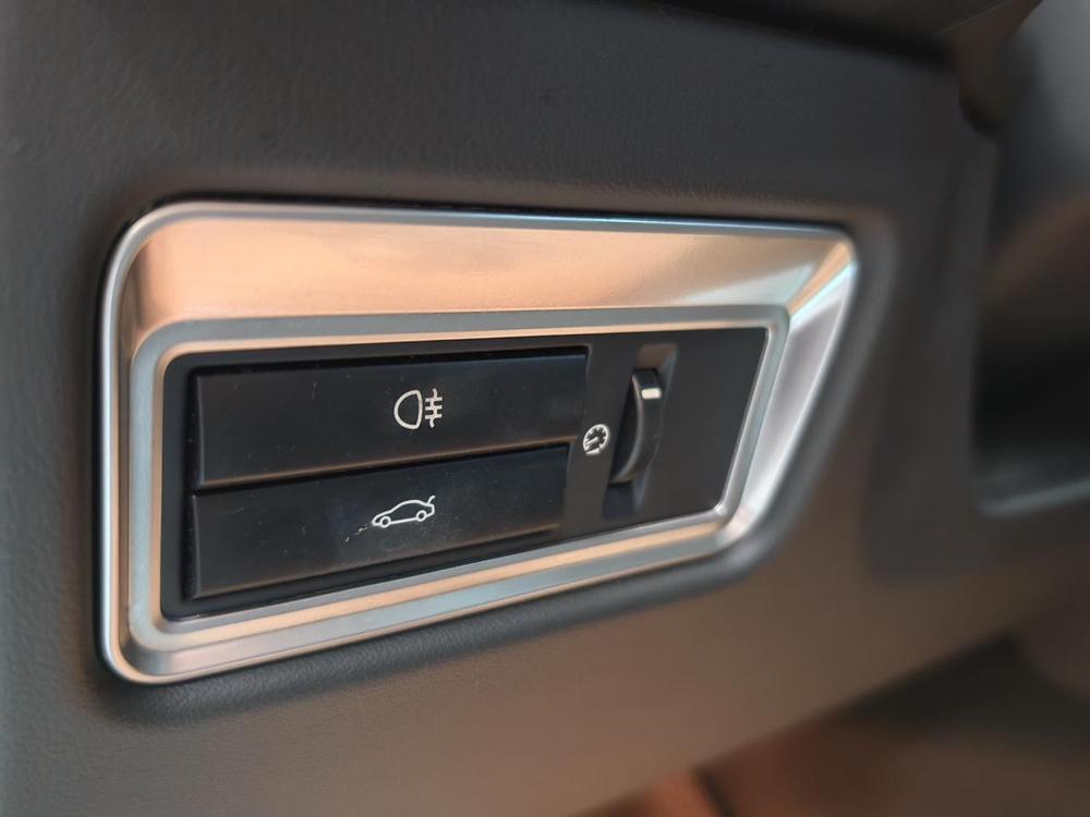 Jaguar XF 2015 модификация XF 2.0T Sportbrake Deluxe Edition – фото 27