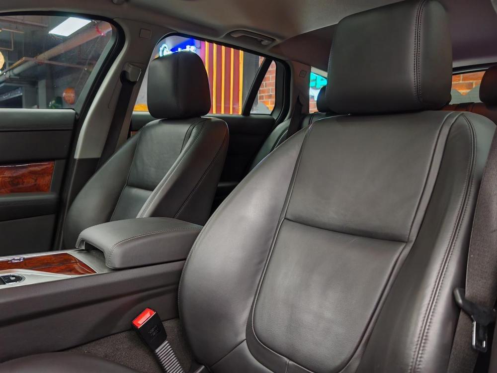 Jaguar XF 2015 модификация XF 2.0T Sportbrake Deluxe Edition – фото 30