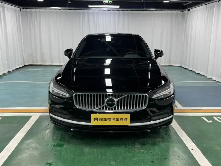 Volvo S90 2024 Model B5 Smart Range Deluxe Edition
