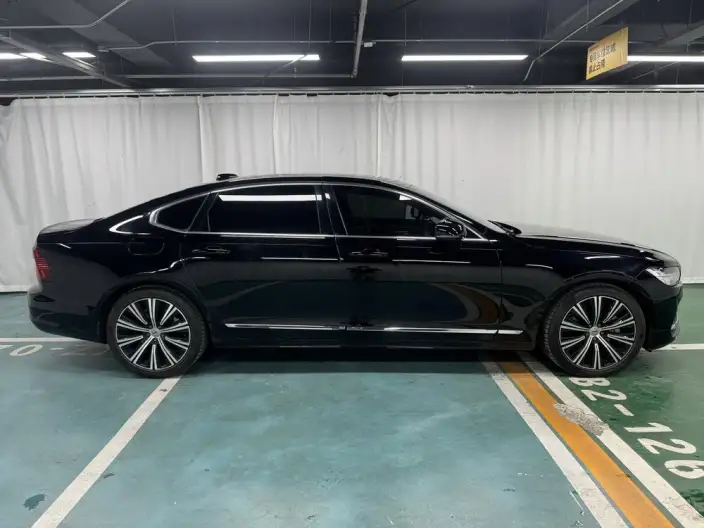Volvo S90 2024 Model B5 Smart Range Deluxe Edition – фото 8