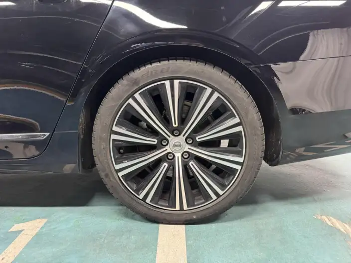 Volvo S90 2024 Model B5 Smart Range Deluxe Edition – фото 9