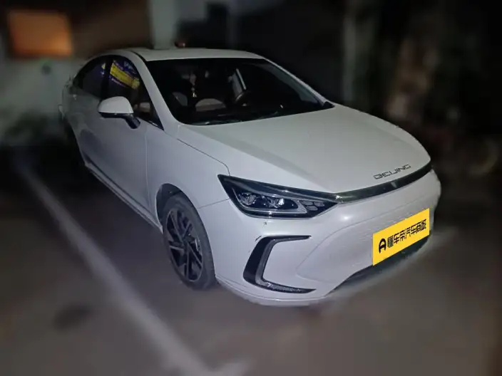 BAIC EU5 PLUS 2021 Model R600 Exclusive Edition – фото 3