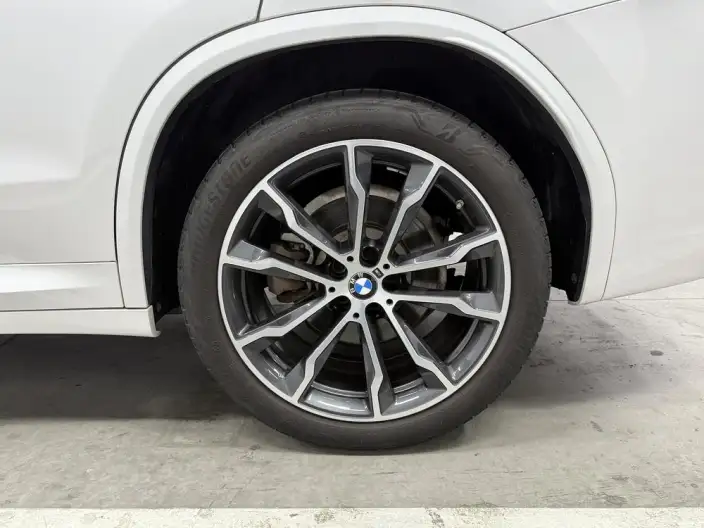 BMW X3 2022 Model xDrive30i Leading Model M Night Set – фото 9